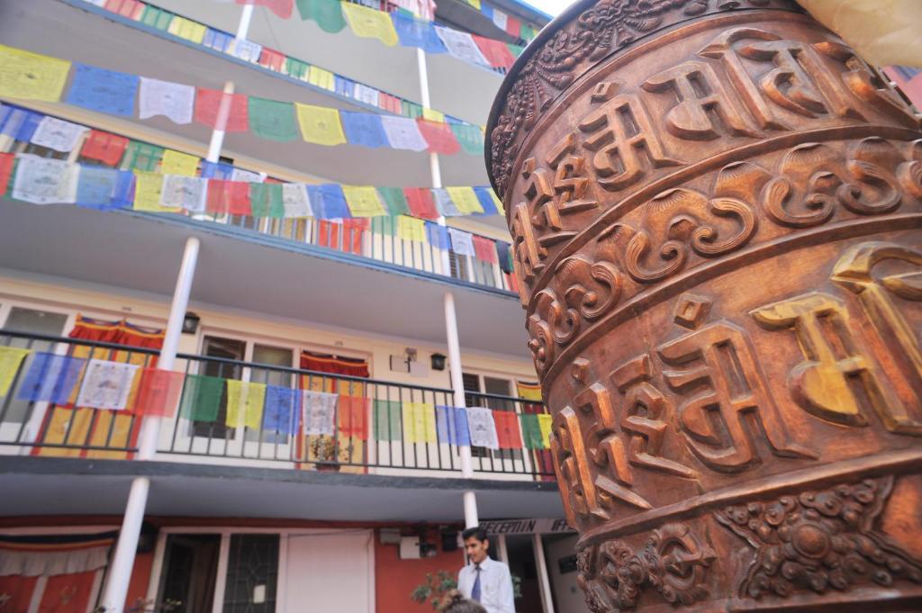 Hotel Himalaya Yoga Katmandou Extérieur photo