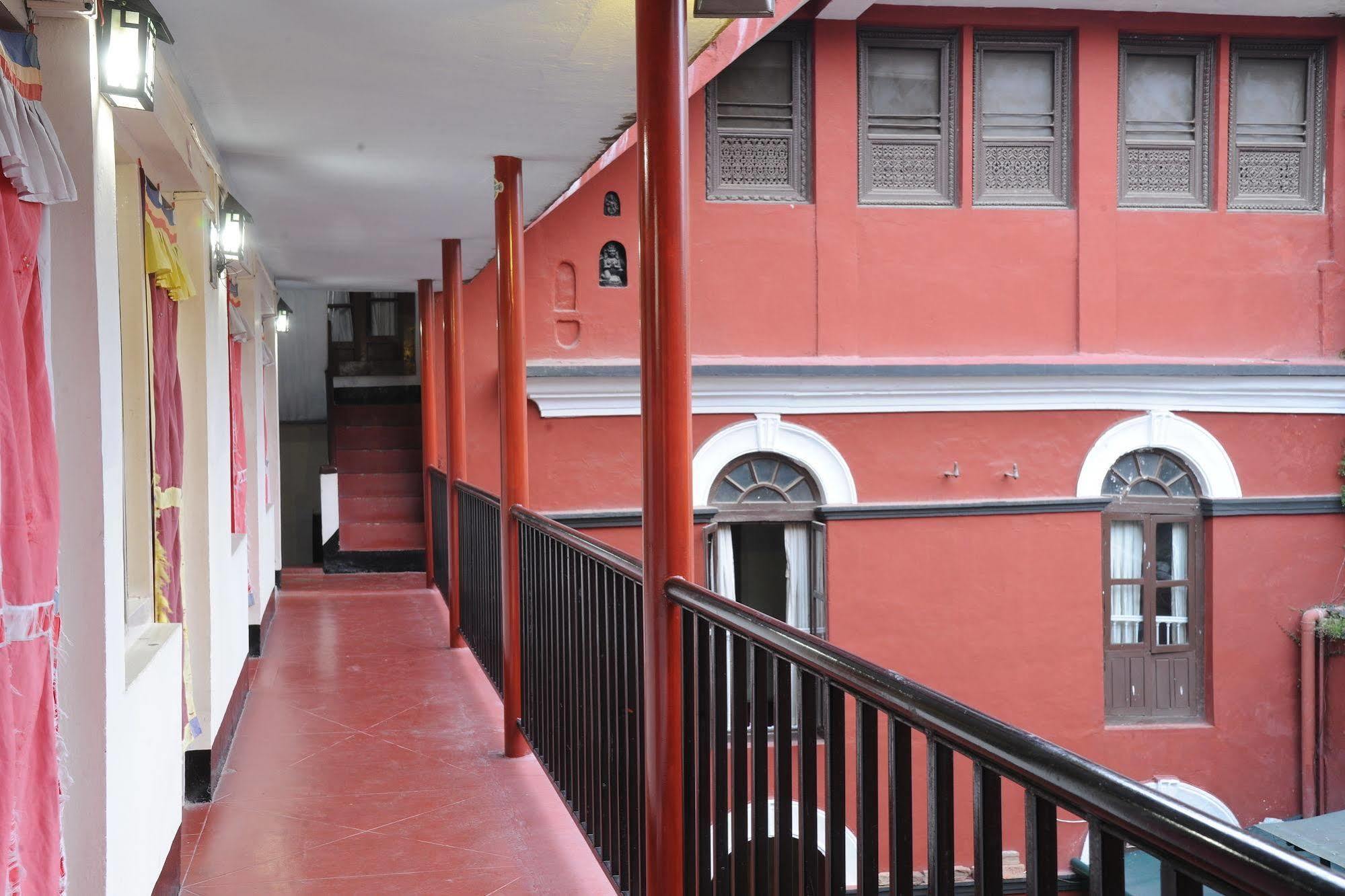 Hotel Himalaya Yoga Katmandou Extérieur photo