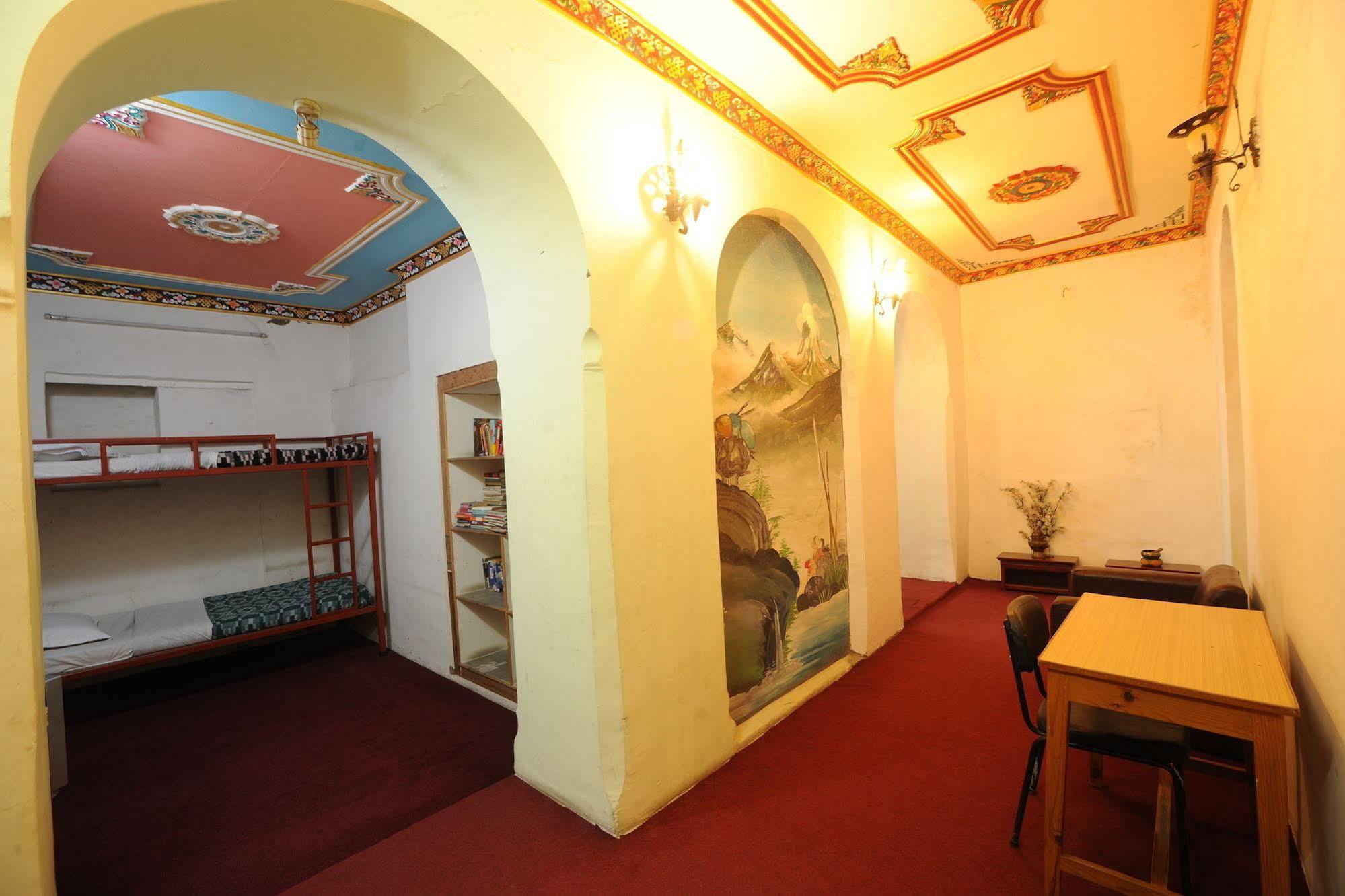 Hotel Himalaya Yoga Katmandou Extérieur photo